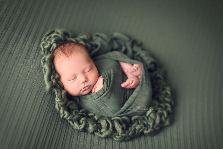 Green Newborn Swaddling Wrap | Fern