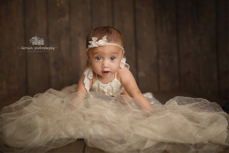 little girl crawling for baby pictures