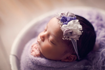 How to Create the Perfect Matching Newborn Studio Set for Baby Photos